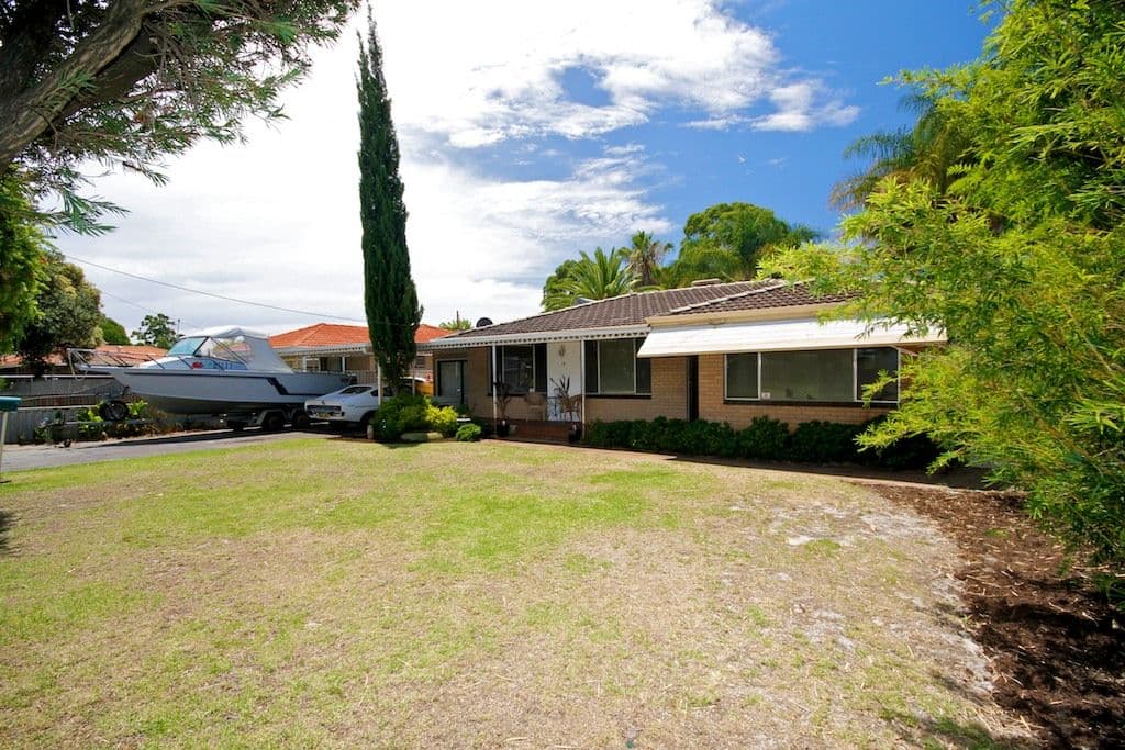 19 Mann Way, BASSENDEAN WA 6054, Bassendean - Thumbnail 3