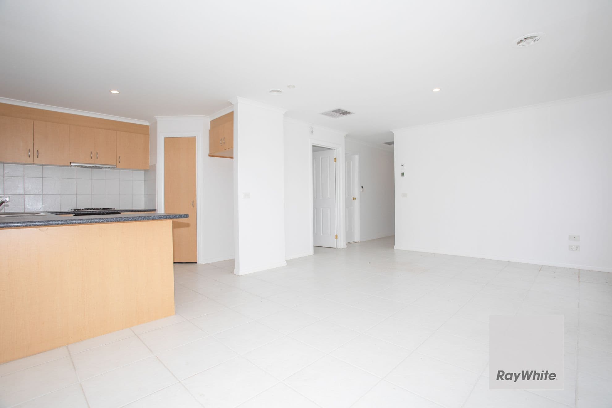 21 Patonga Drive, Delahey VIC 3037, Delahey - Thumbnail 5