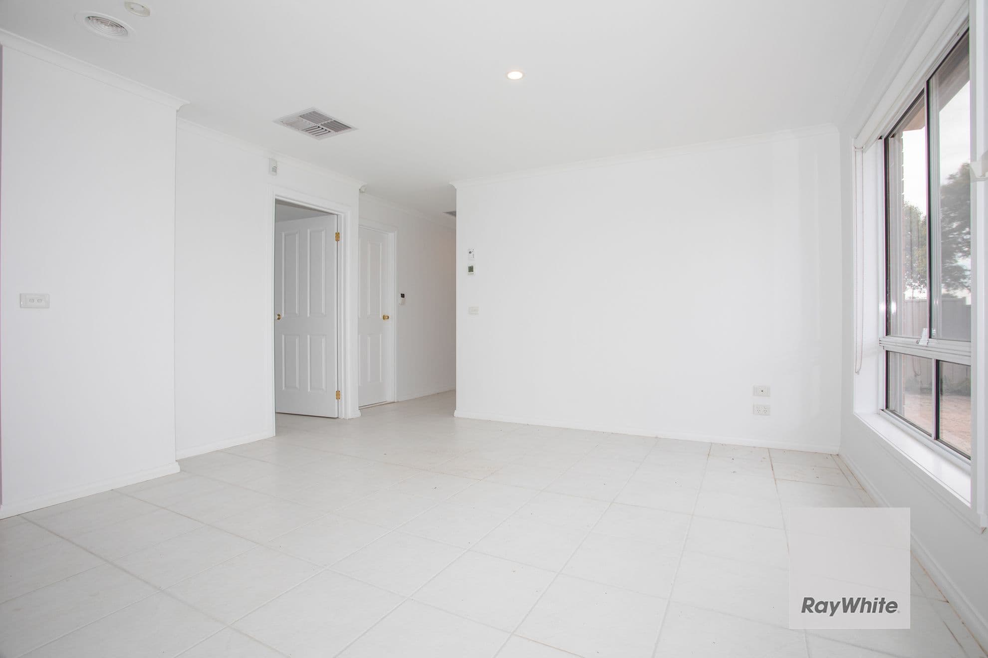 21 Patonga Drive, Delahey VIC 3037, Delahey - Thumbnail 7