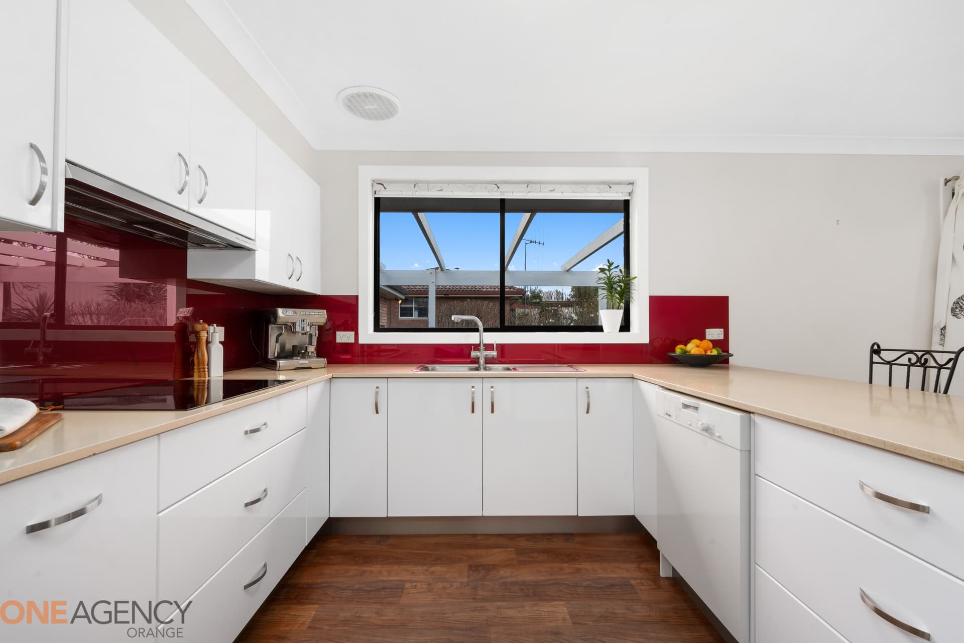 8 Kent Avenue, Orange, Orange - Thumbnail 4