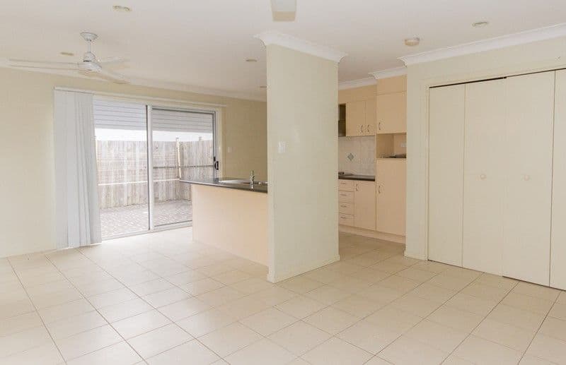 11 Seagreen Drive, Coomera QLD 4209, Coomera - Thumbnail 3