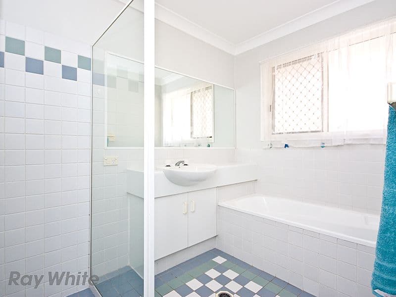 13 Bishop Street, FOREST LAKE QLD 4078, Forest Lake - Thumbnail 4