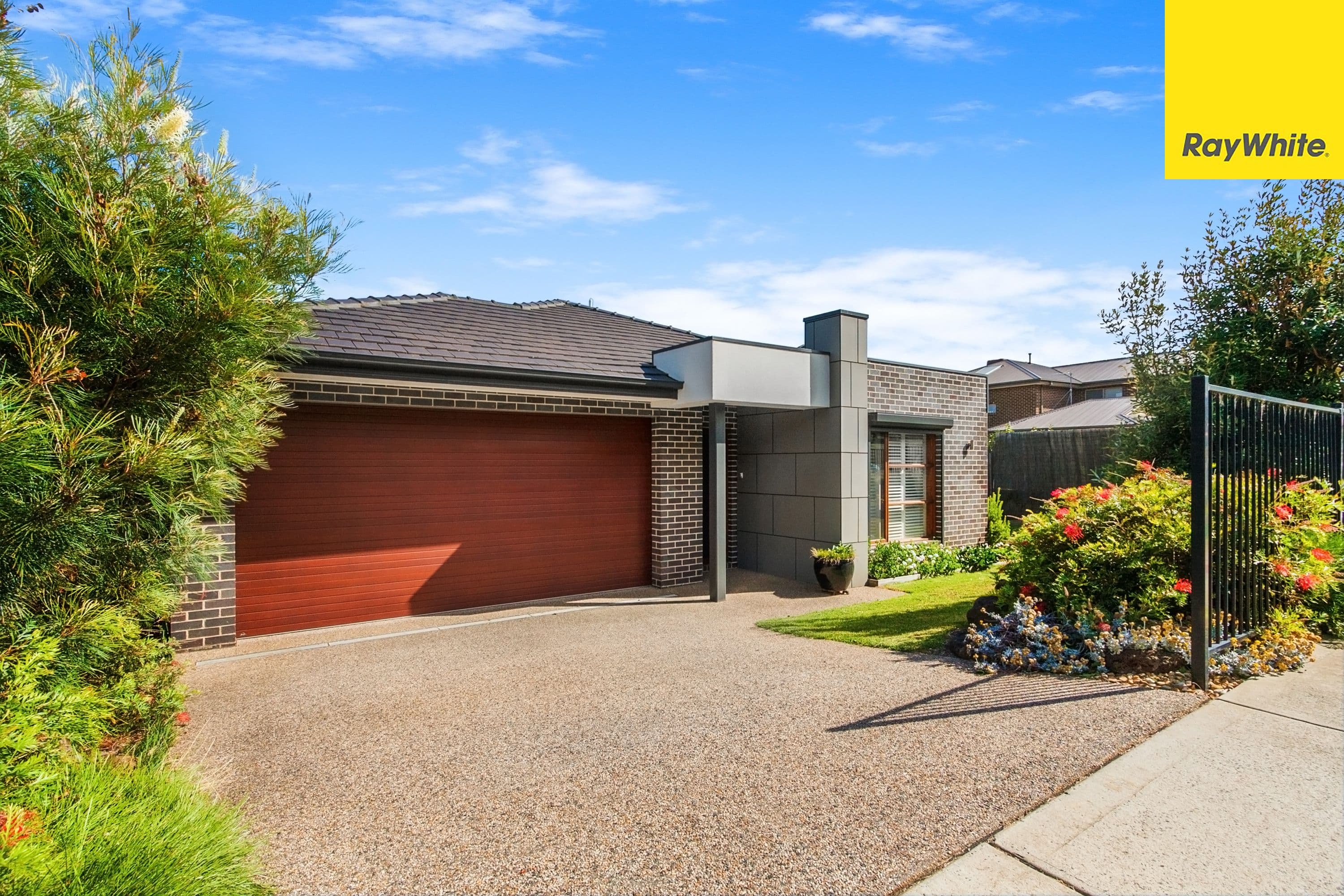 120 Jackson Drive, Drouin VIC 3818, Drouin - Image 1