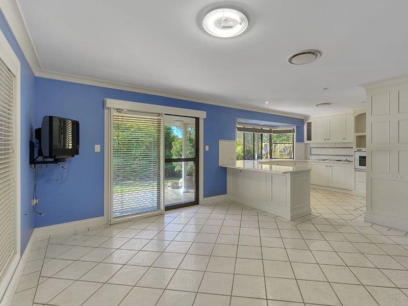 2049 Roghan Road, Bridgeman Downs QLD 4035, Bridgeman Downs - Thumbnail 4