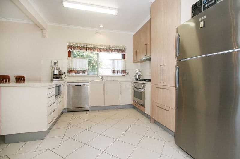 15 Pine Street, LILYDALE VIC 3140, Lilydale - Thumbnail 5