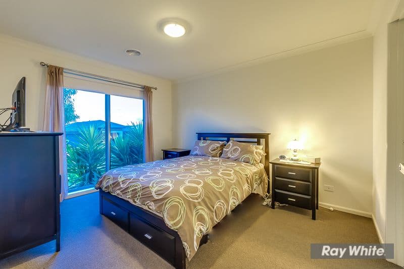 7 Tallgrass Avenue, Truganina VIC 3029, Truganina - Thumbnail 3