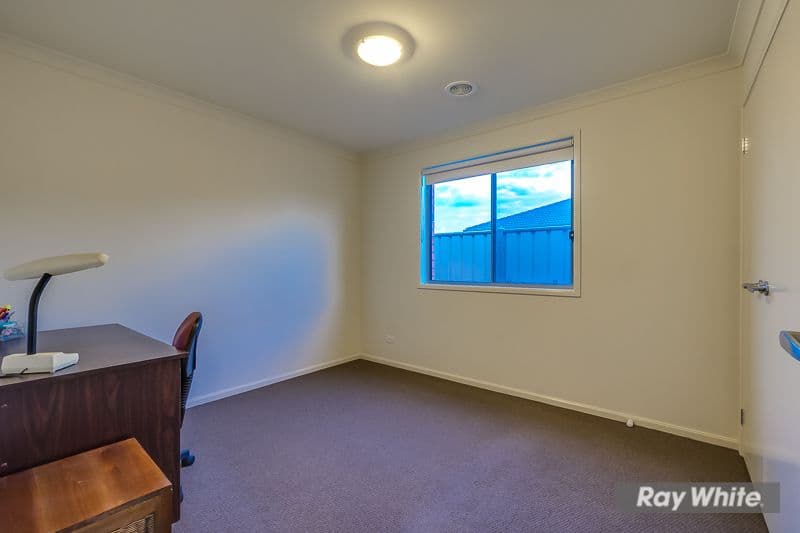7 Tallgrass Avenue, Truganina VIC 3029, Truganina - Thumbnail 6