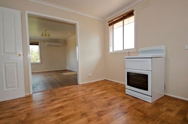11 Emerald Place, RAVENSWOOD TAS 7250, Ravenswood - Thumbnail 2
