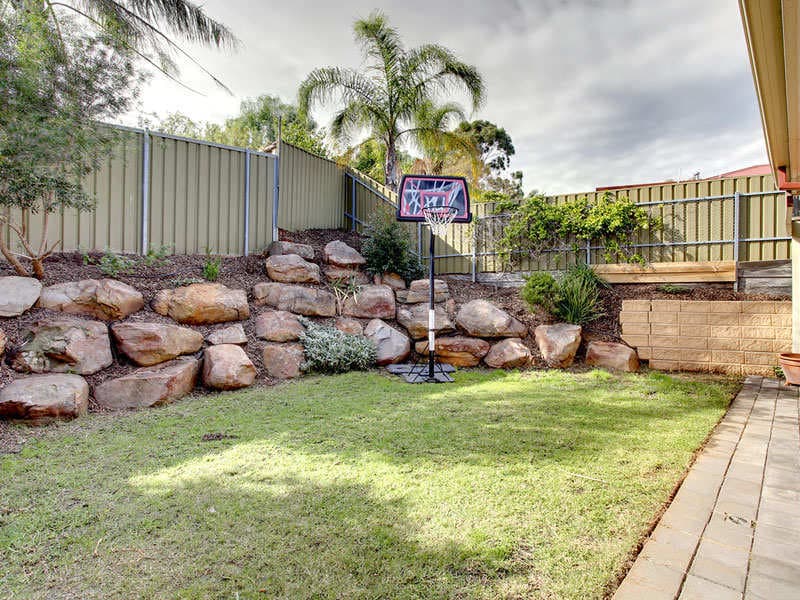 2 Ridge Place, Aberfoyle Park - Thumbnail 7