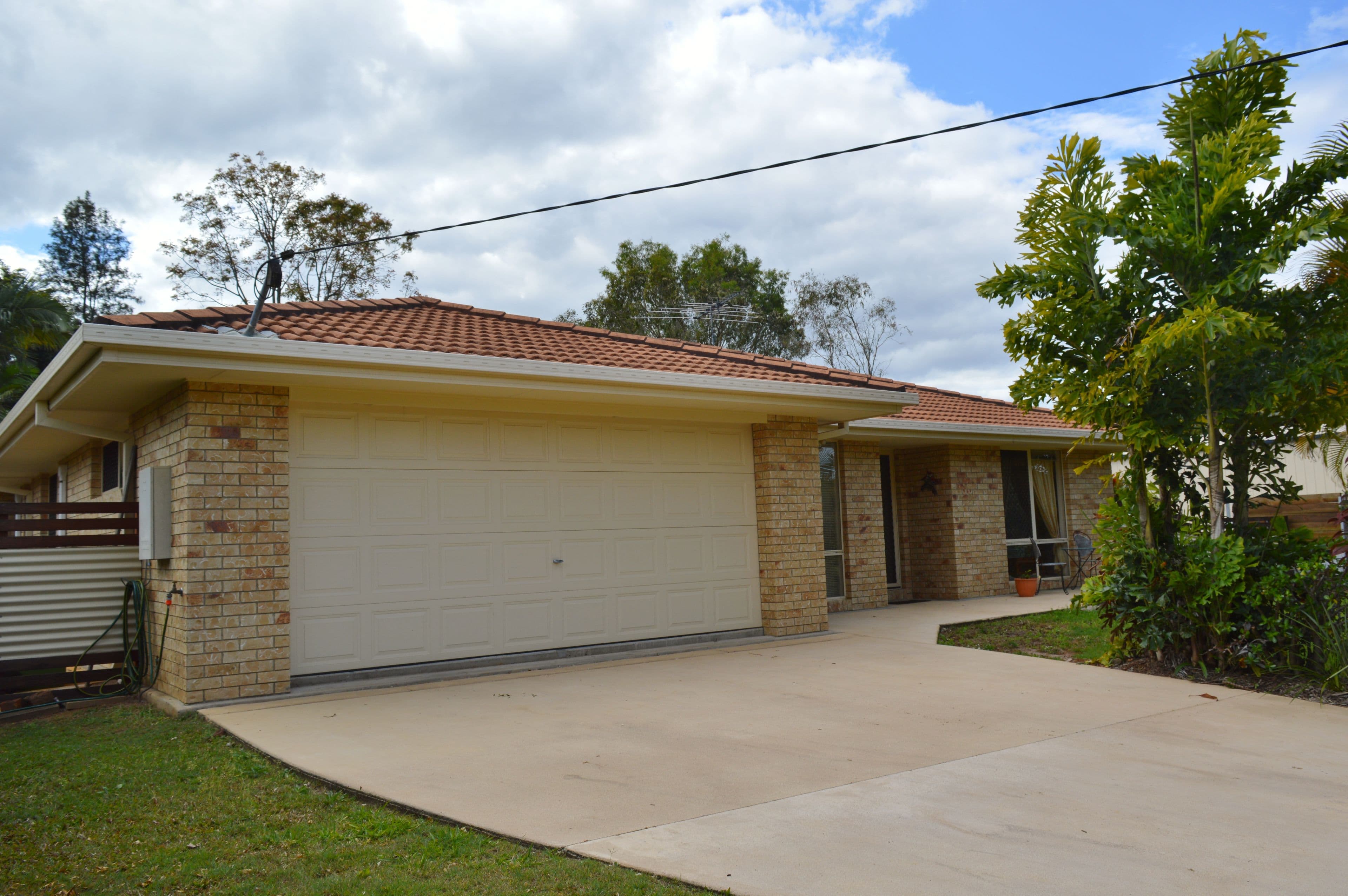 27 Mountainview Place, Glass House Mountains QLD 4518, Glass House Mountains - Thumbnail 2