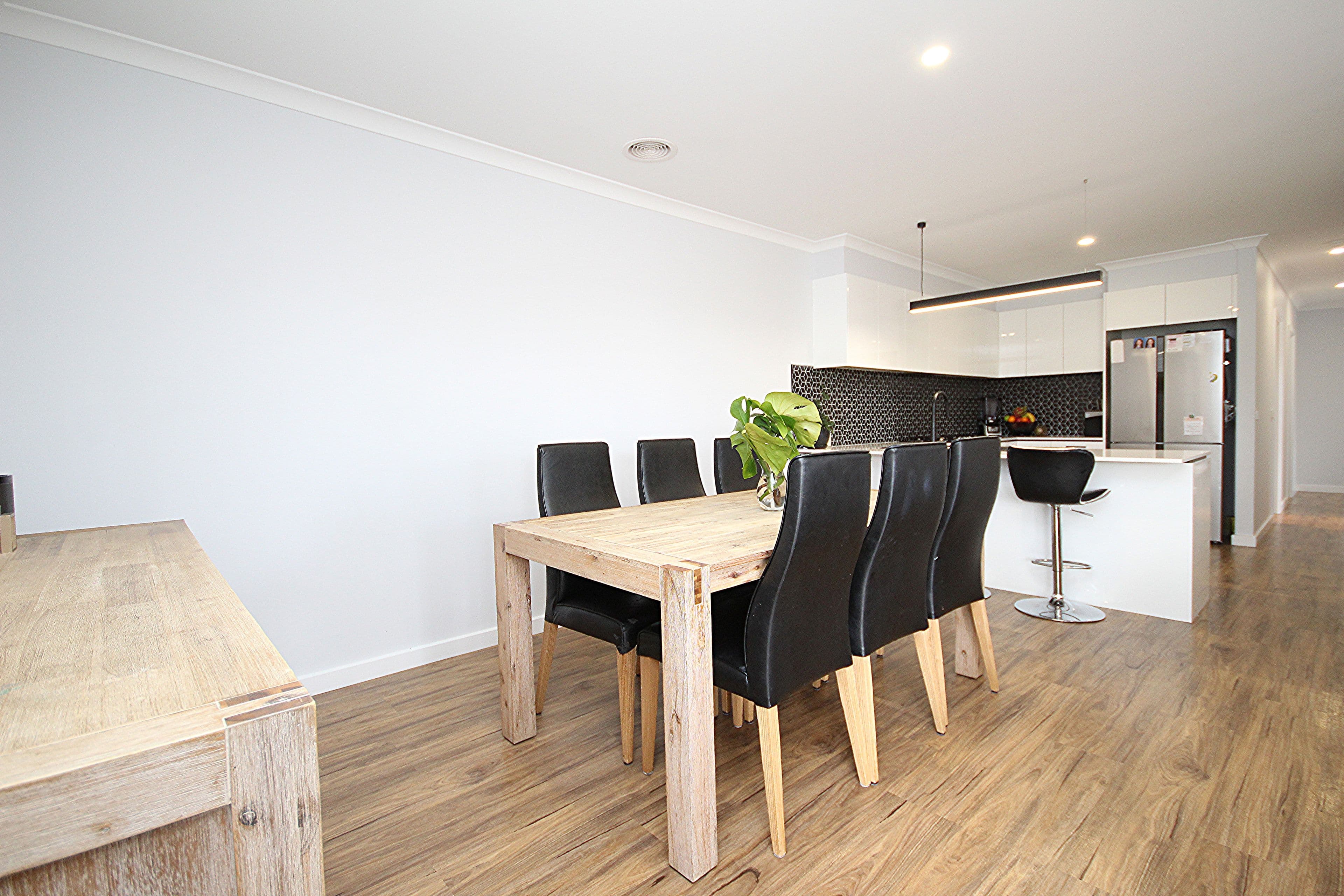 27 Derry Parade, Horsham VIC 3400, Horsham - Thumbnail 4