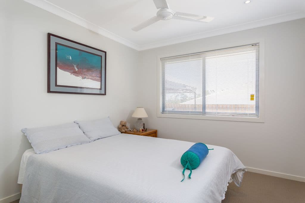 7 Beacon Court, ELANORA QLD 4221, Elanora - Thumbnail 7