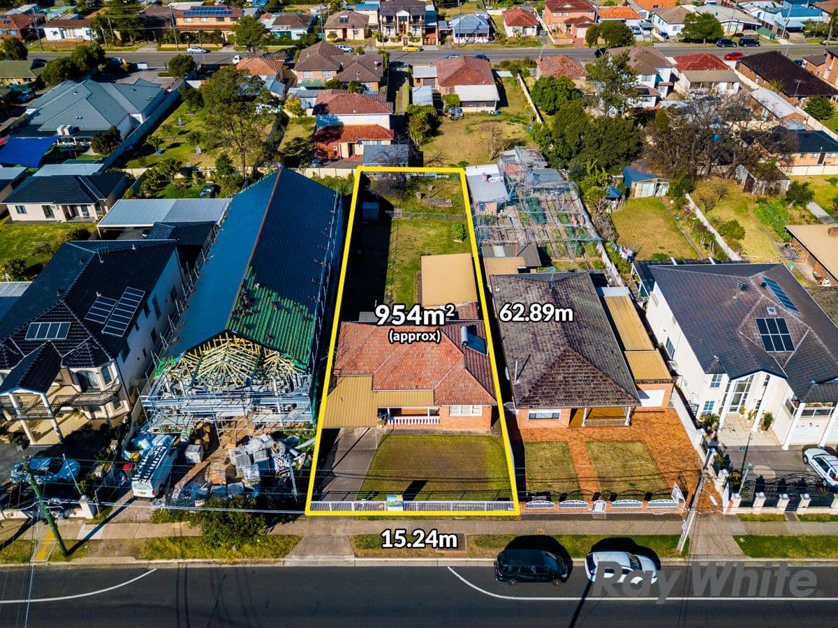89 Station Street, Fairfield Heights - Image 1