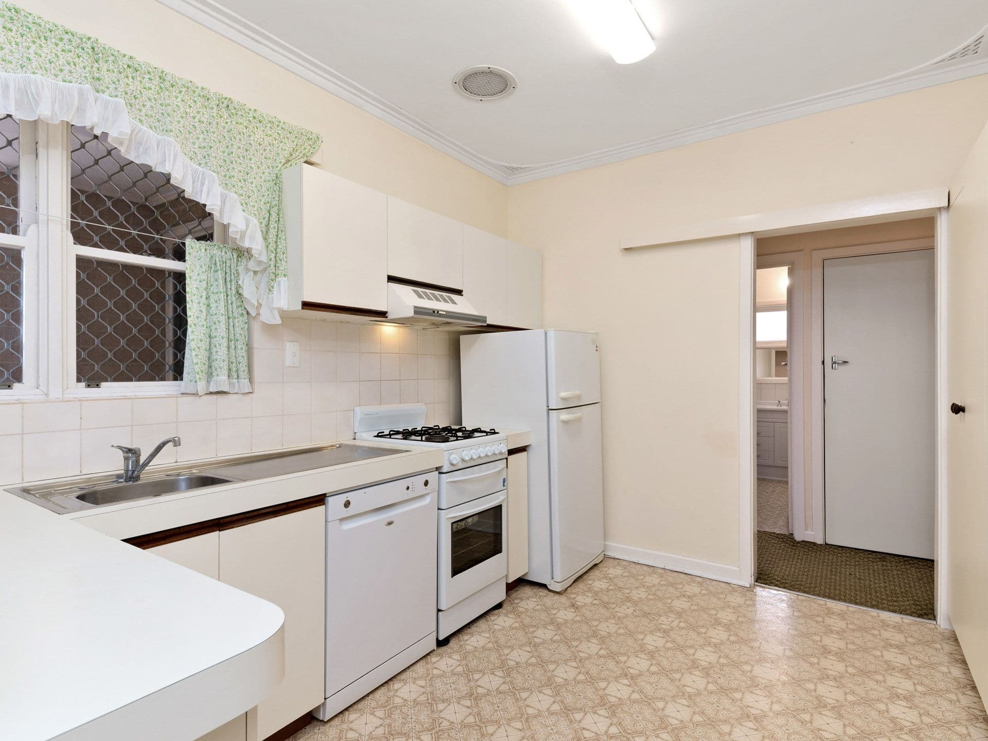 38 Boundary Road, St James WA 6102, St James - Thumbnail 5