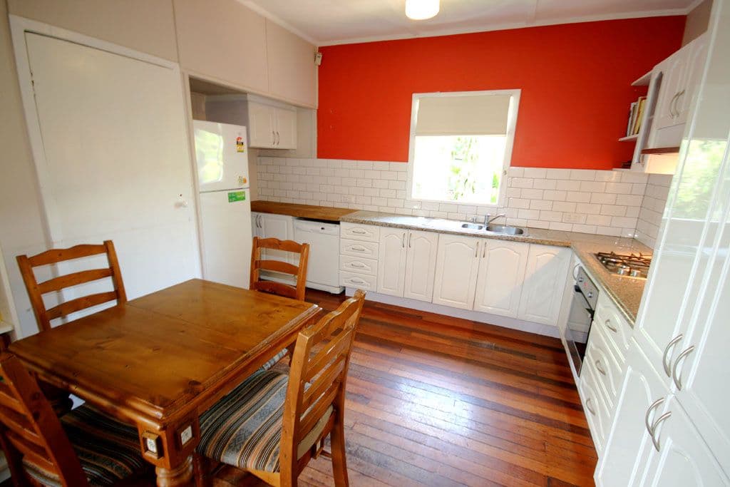 70 Dickens Street, NORMAN PARK QLD 4170, Norman Park - Thumbnail 5