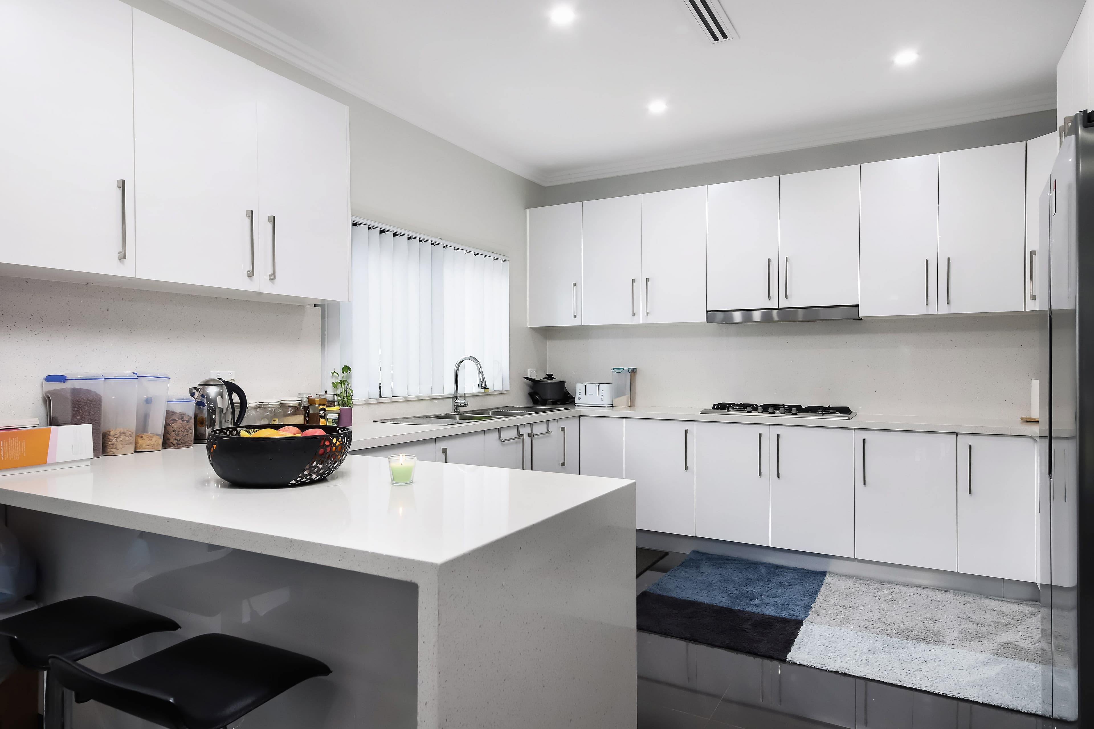 88 Hillcrest Avenue, Greenacre - Thumbnail 3