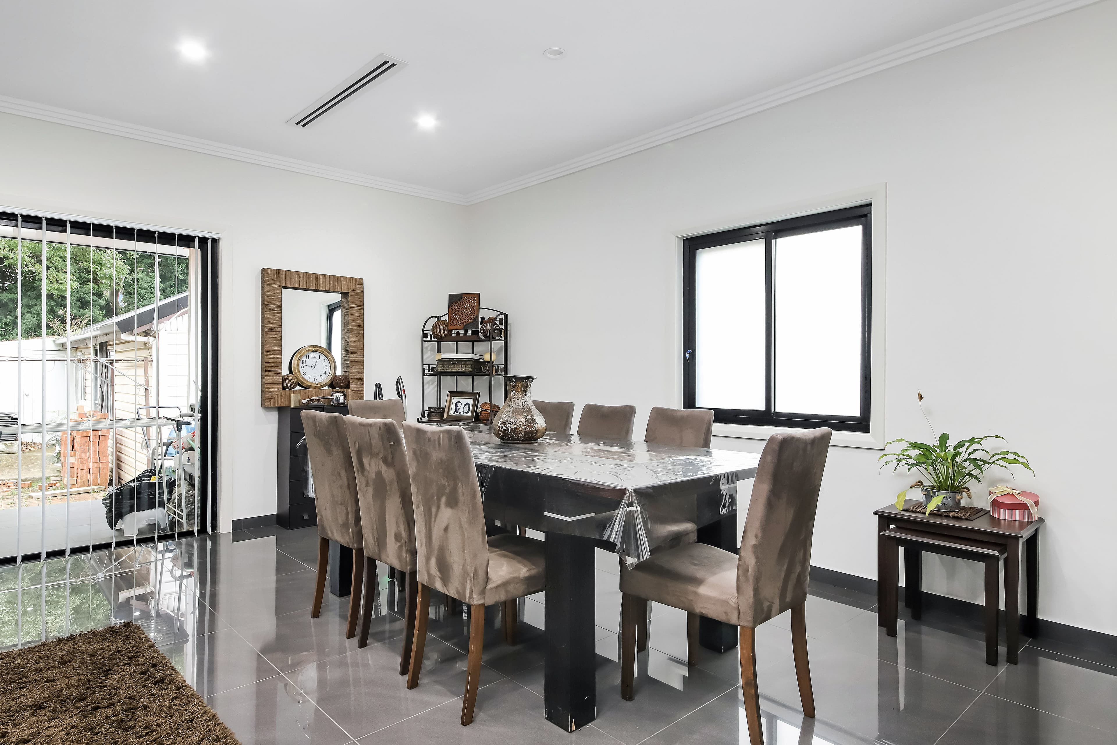 88 Hillcrest Avenue, Greenacre - Thumbnail 4