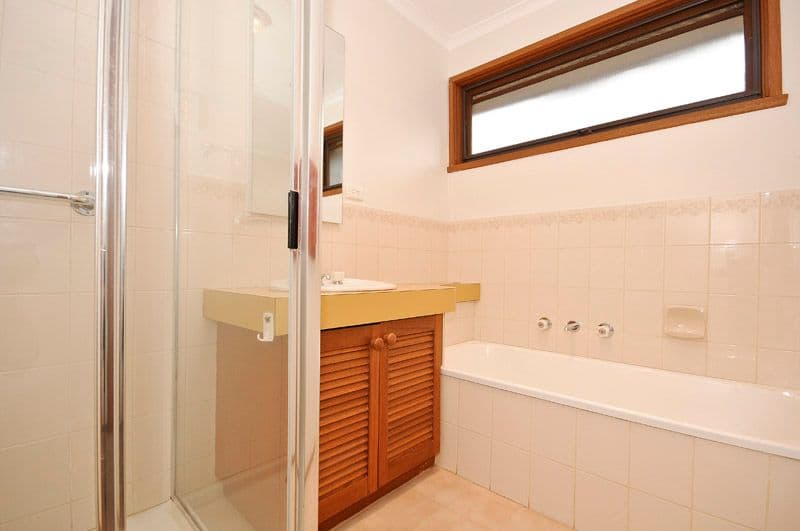 13 Warrenwood Close, FERNTREE GULLY VIC 3156, Ferntree Gully - Thumbnail 5