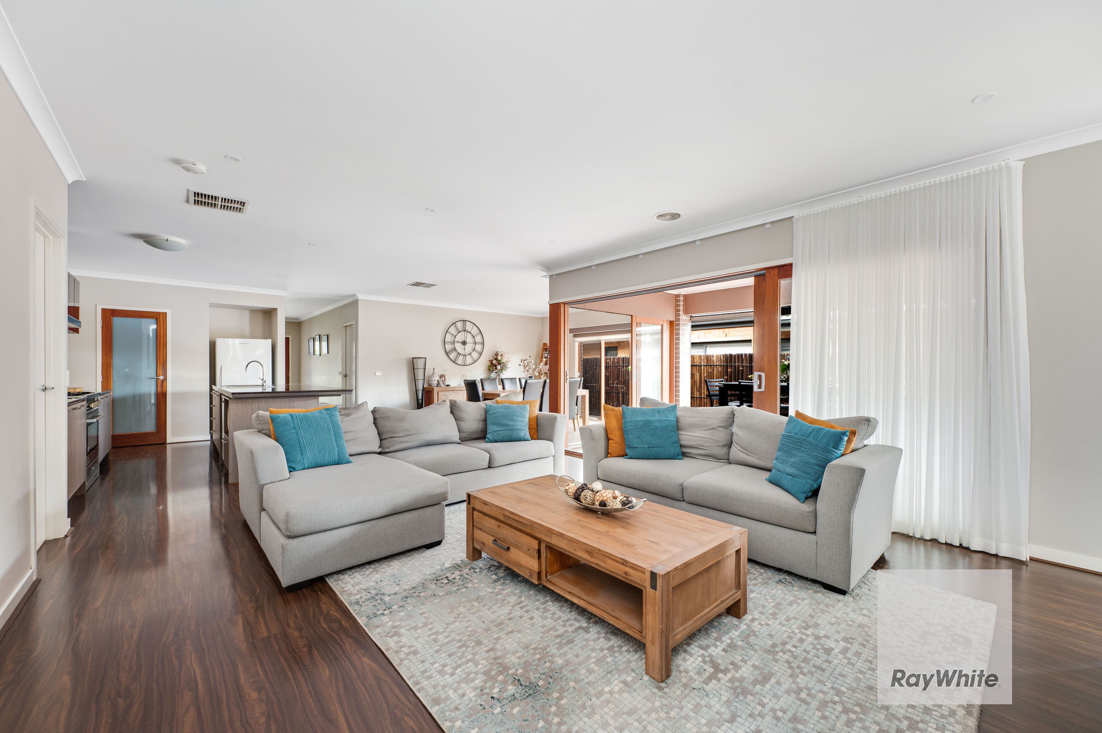 16 Penfold Street, Craigieburn VIC 3064, Craigieburn - Thumbnail 5