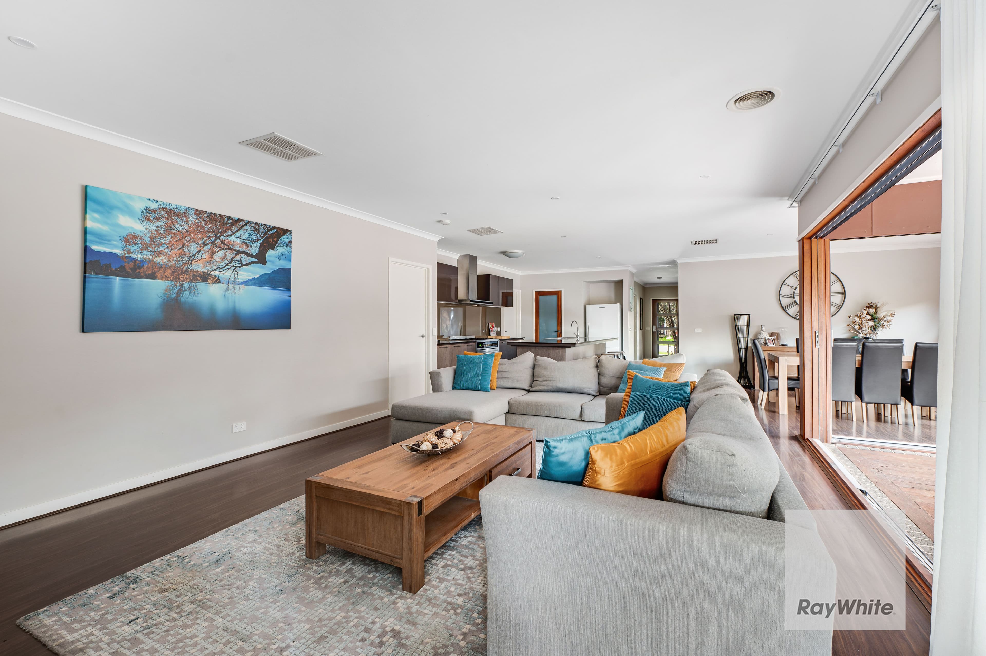 16 Penfold Street, Craigieburn VIC 3064, Craigieburn - Thumbnail 7