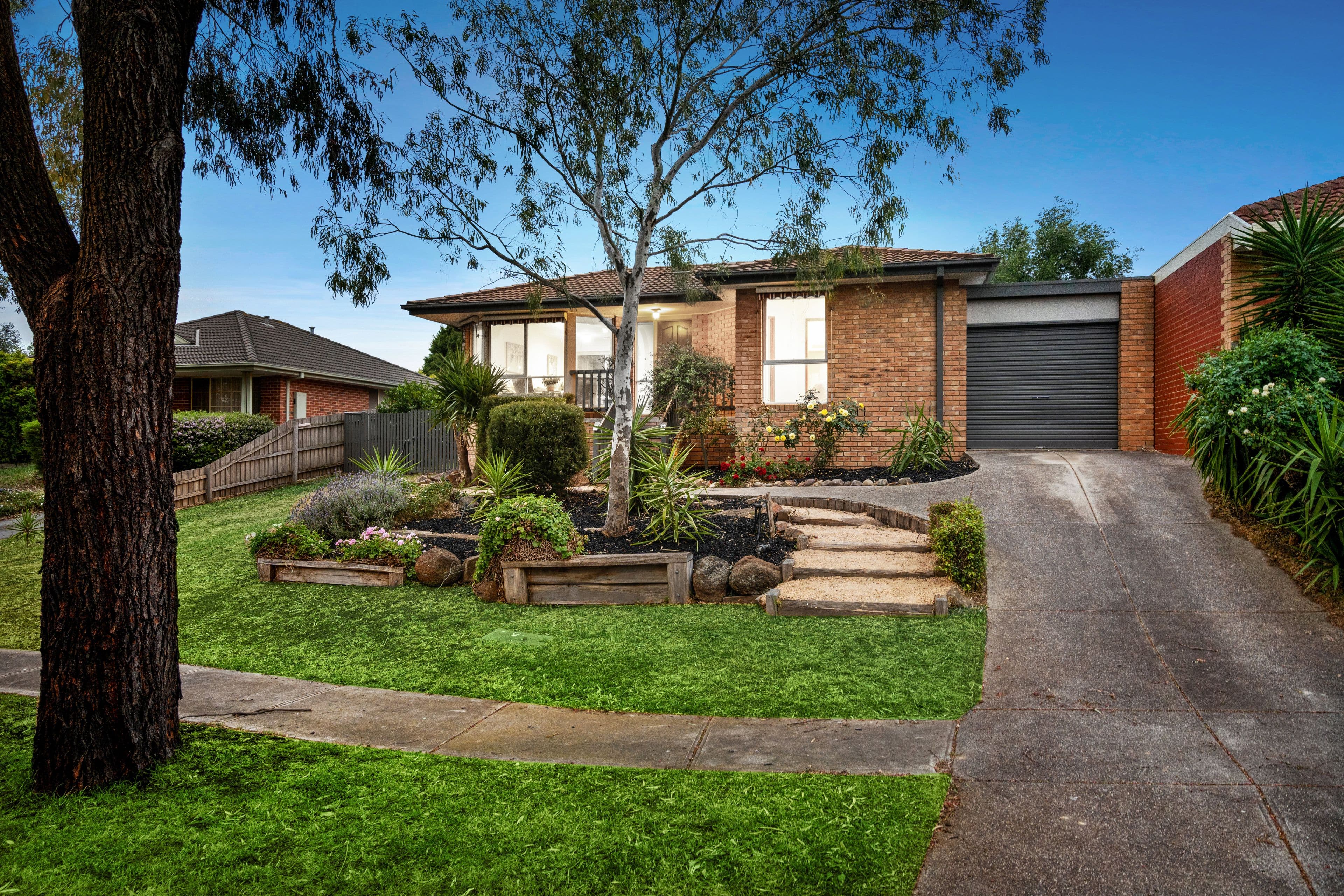 16 Farnham Crescent, Mill Park VIC 3082, Mill Park - Image 1