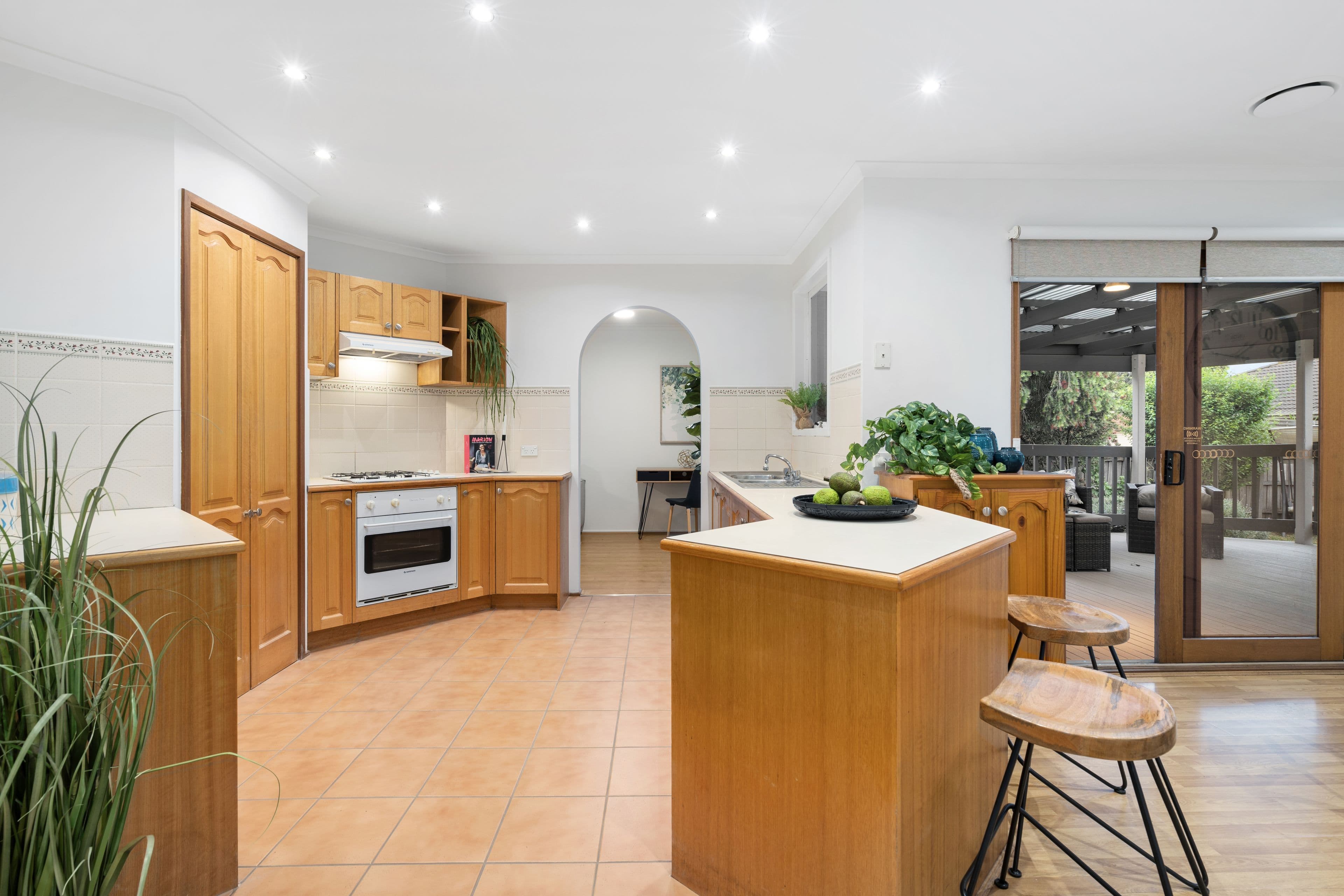 16 Farnham Crescent, Mill Park VIC 3082, Mill Park - Thumbnail 4