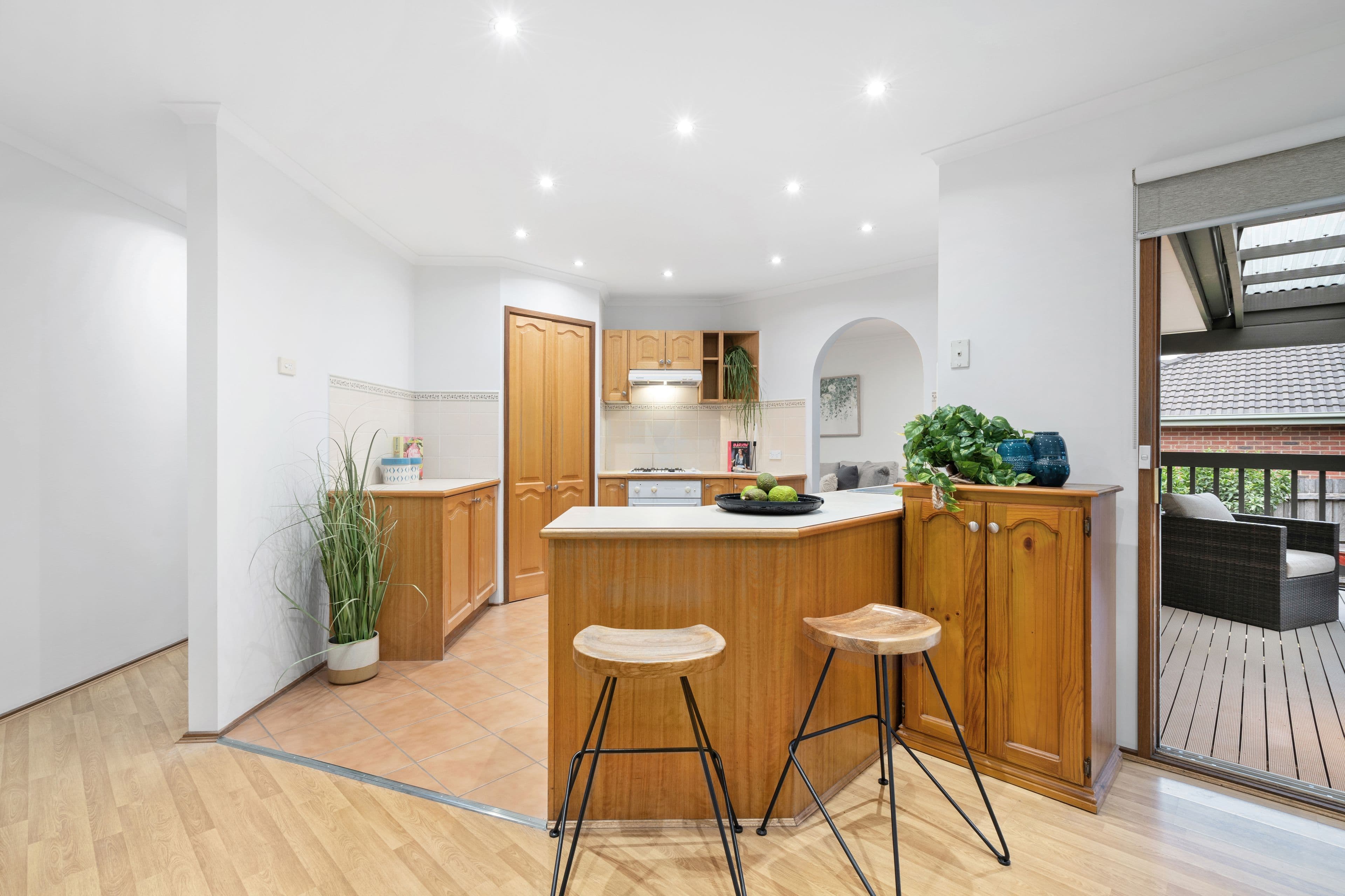 16 Farnham Crescent, Mill Park VIC 3082, Mill Park - Thumbnail 5