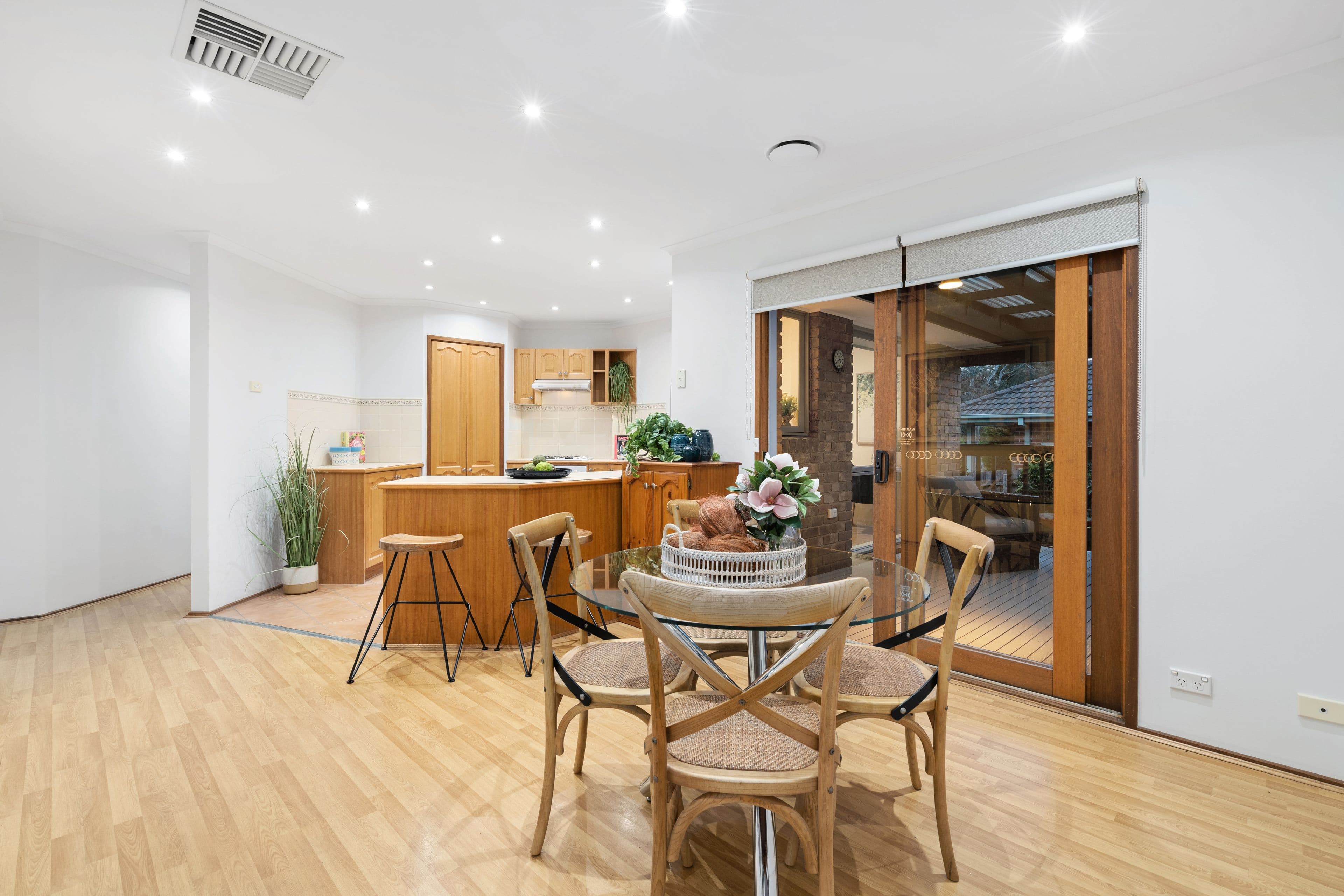 16 Farnham Crescent, Mill Park VIC 3082, Mill Park - Thumbnail 6