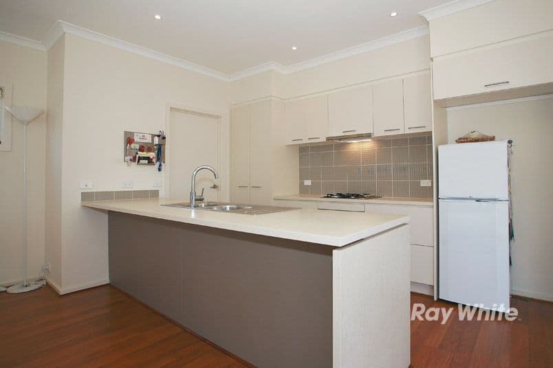 96 Springhill Drive, CRANBOURNE VIC 3977, Cranbourne - Thumbnail 2
