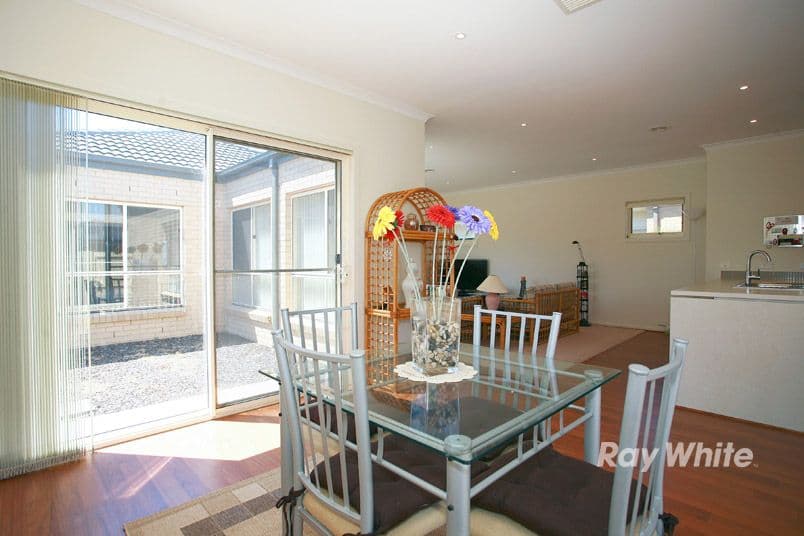 96 Springhill Drive, CRANBOURNE VIC 3977, Cranbourne - Thumbnail 8