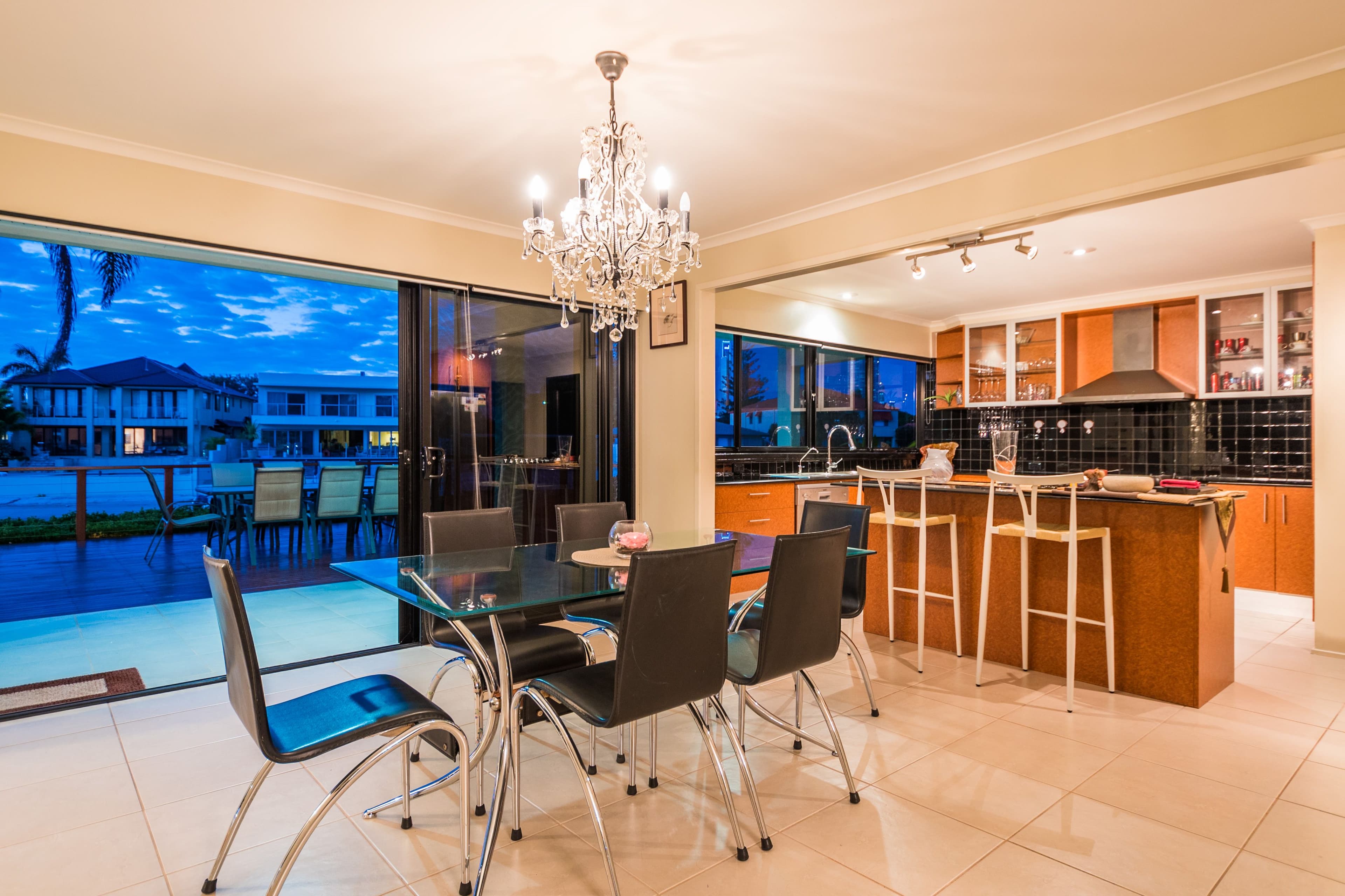 138 Amalfi Drive, Isle Of Capri QLD 4217, Isle Of Capri - Thumbnail 7