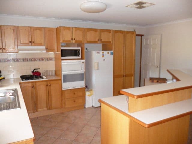 3  Armstrong Terrace, WODONGA VIC 3690, West Wodonga - Thumbnail 3