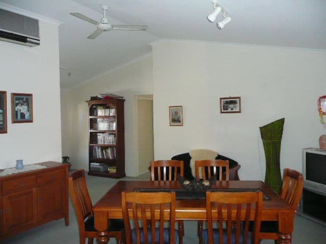 54 Cootharaba Drive, HELENSVALE QLD 4212, Helensvale - Thumbnail 4