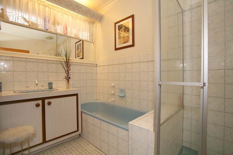 6  Blackwood Drive, WHEELERS HILL VIC 3150, Wheelers Hill - Thumbnail 6