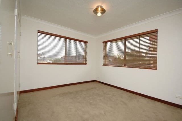 56 Kitchener Street, COORPAROO QLD 4151, Coorparoo - Thumbnail 4