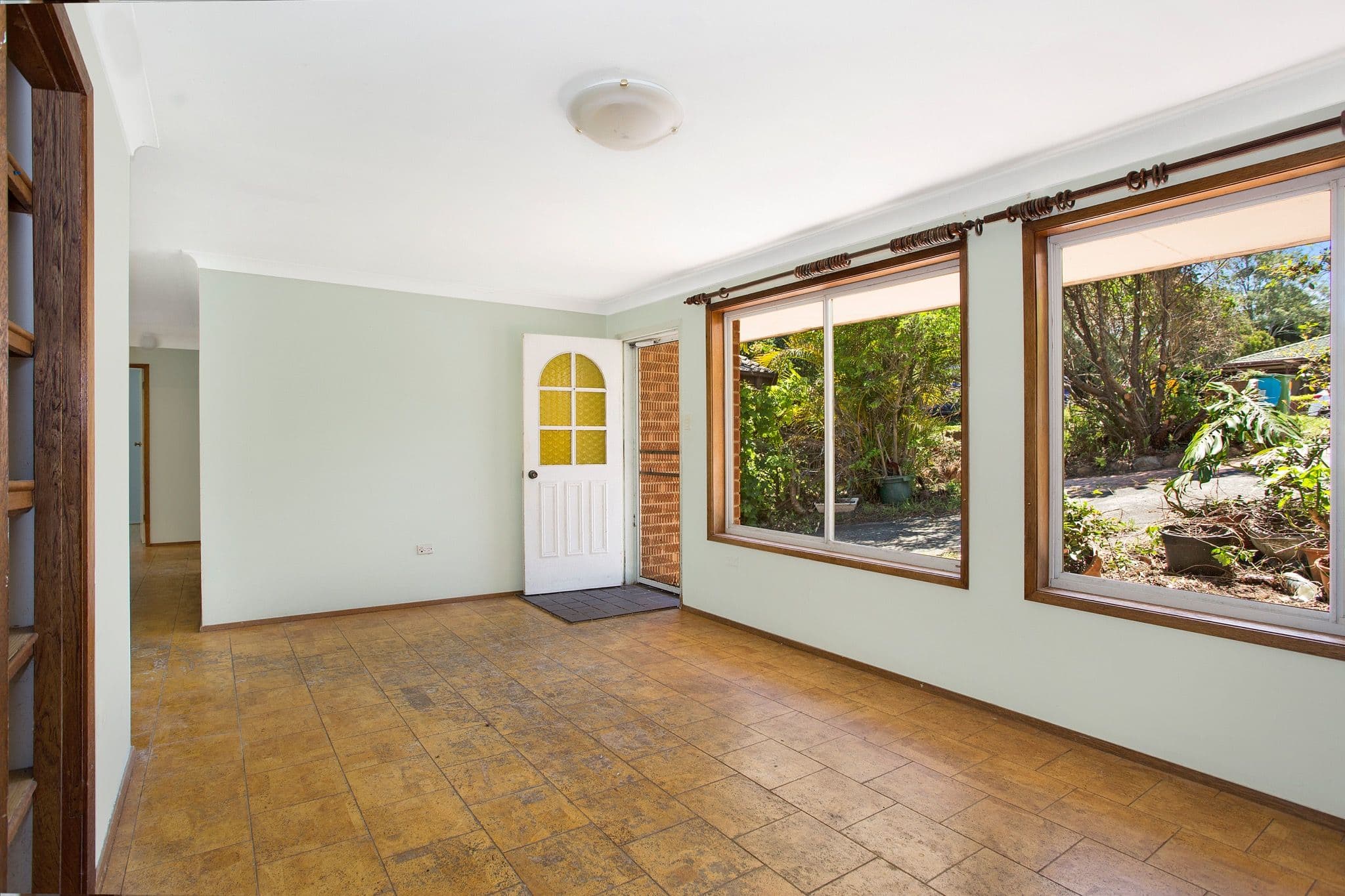 31 Hillcrest Avenue, Tacoma - Thumbnail 2