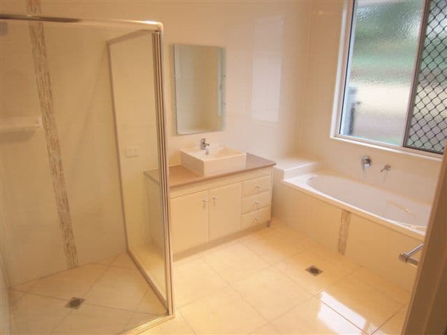 2  Ella Court, COTSWOLD HILLS QLD 4350, Cotswold Hills - Thumbnail 7
