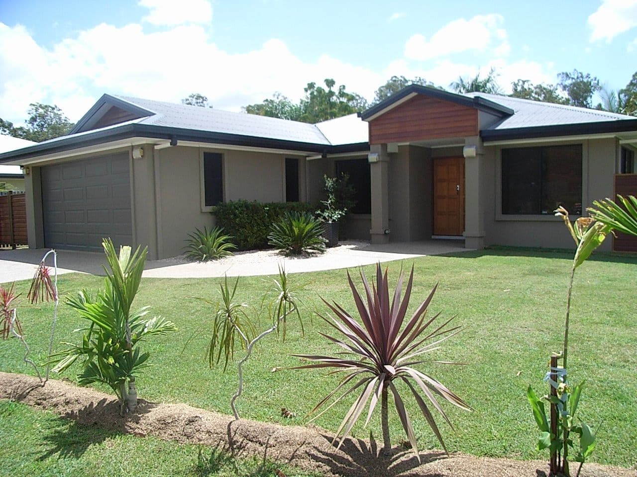 23 Banksia Court, Cannonvale QLD 4802, Cannonvale - Image 1
