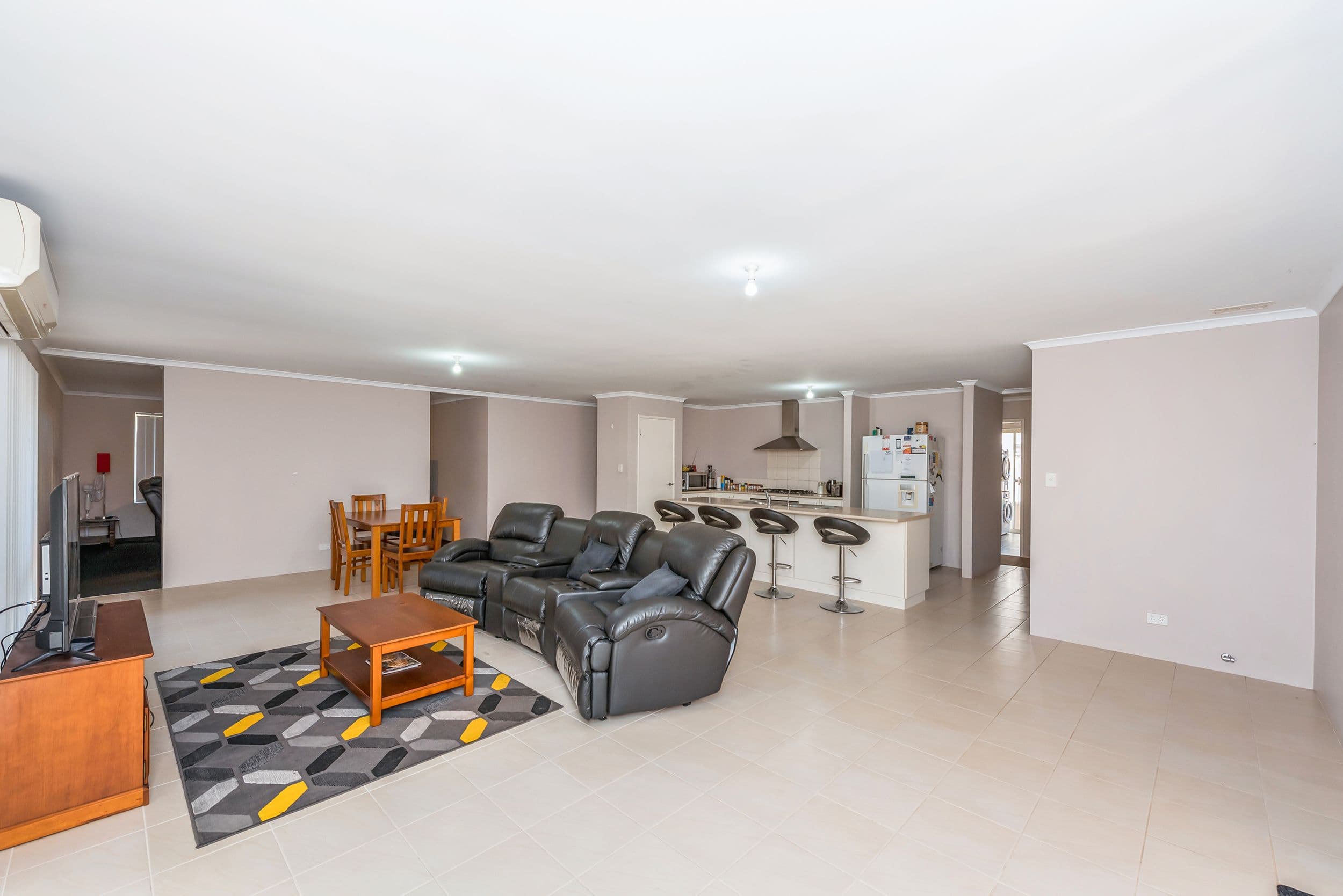 26 Makybe Drive, Baldivis WA 6171, Baldivis - Thumbnail 3