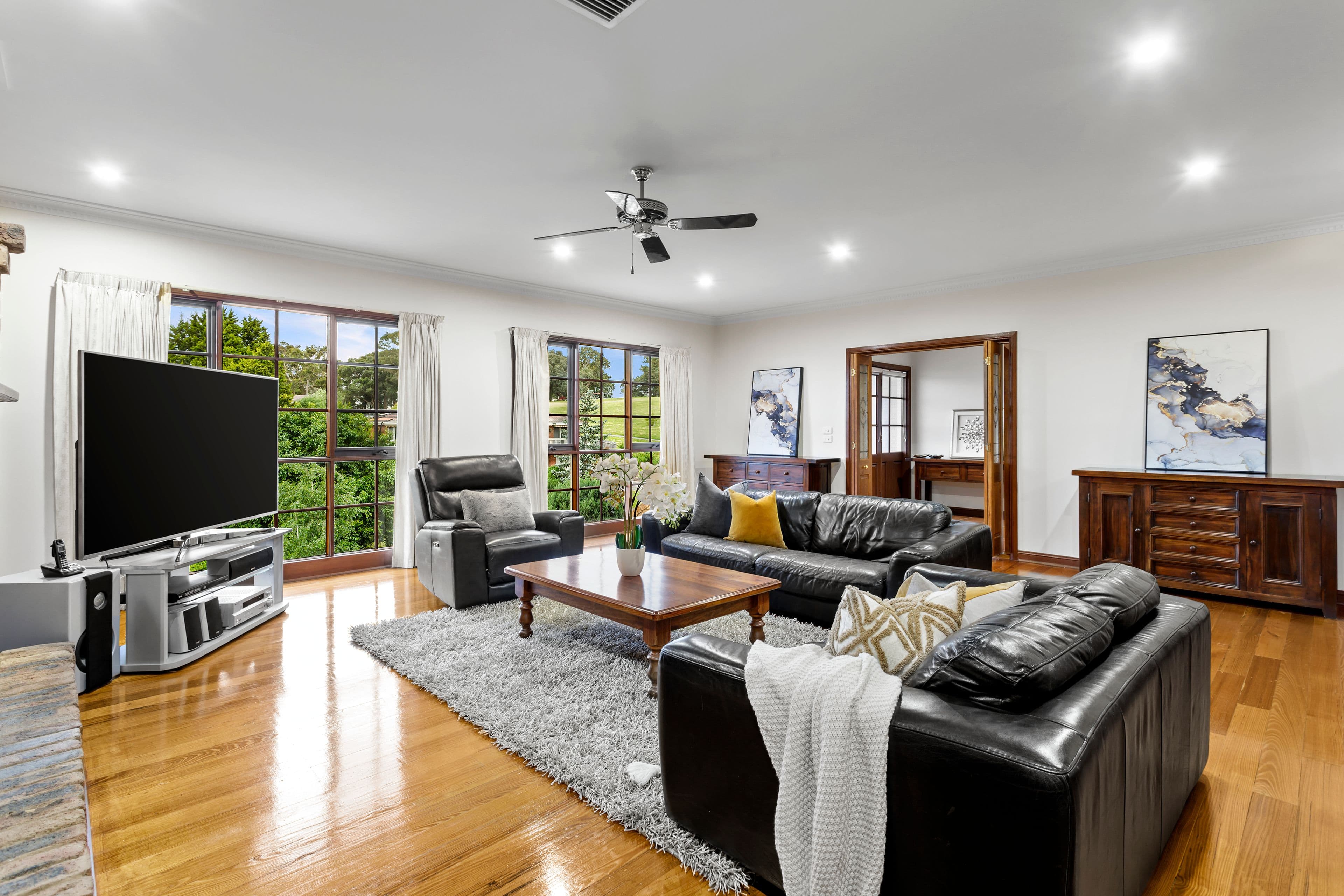 12 Jefferson Grove, Doncaster East VIC 3109, Doncaster East - Thumbnail 3
