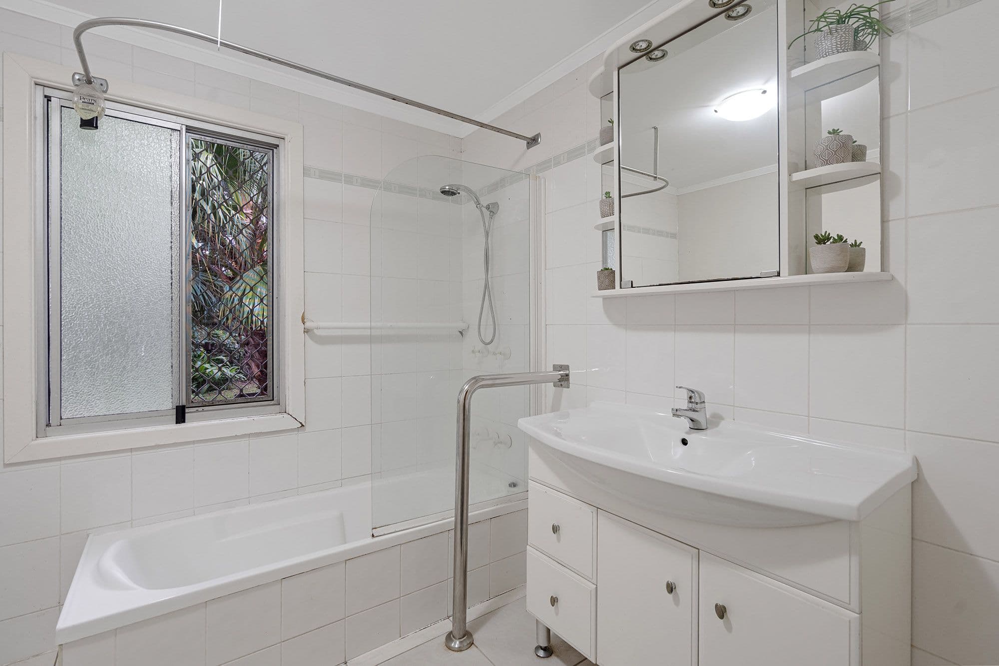 17 Greycliffe Street, Mount Gravatt East QLD 4122, Mount Gravatt East - Thumbnail 6