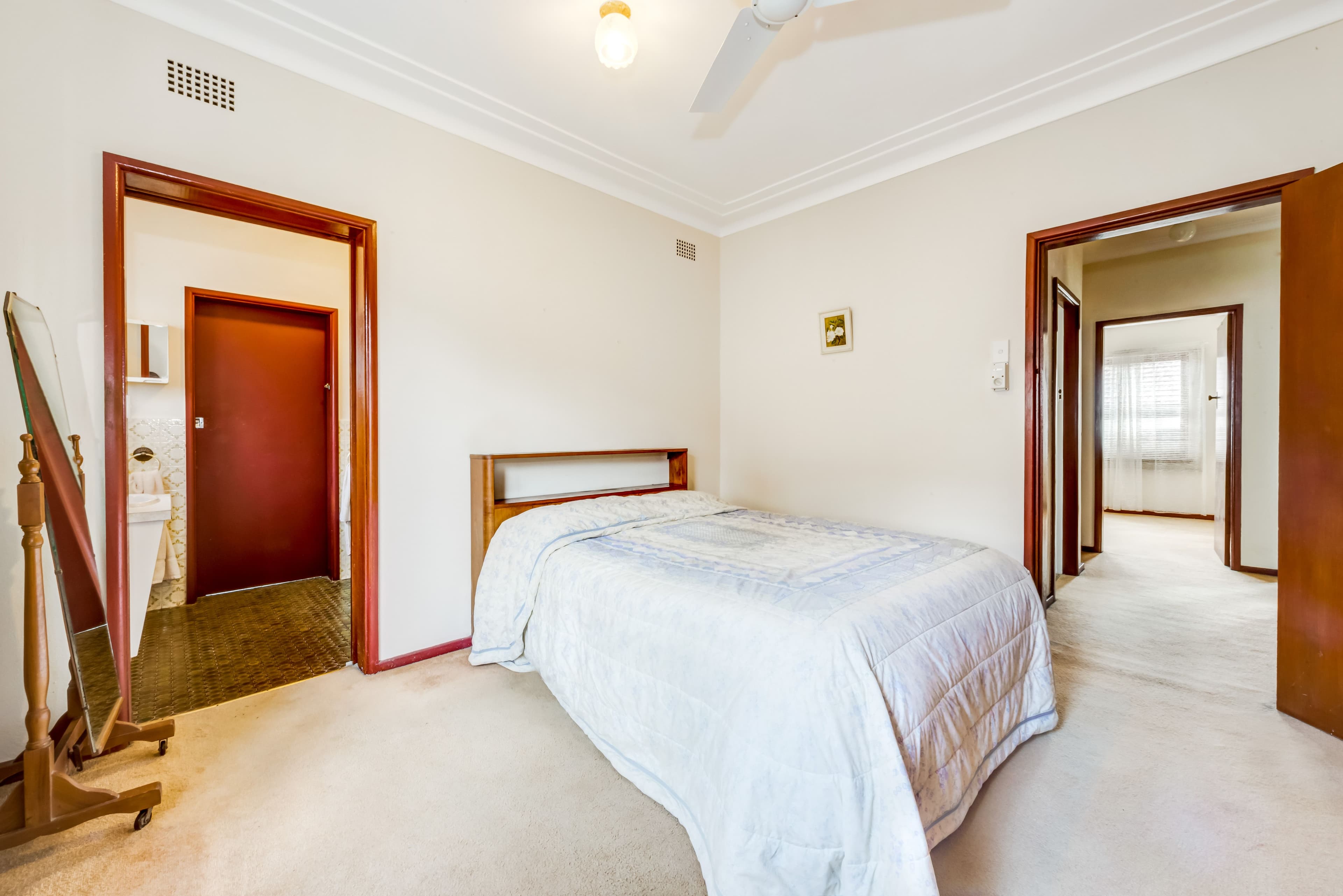 24 Swan Street, Gladesville - Thumbnail 8