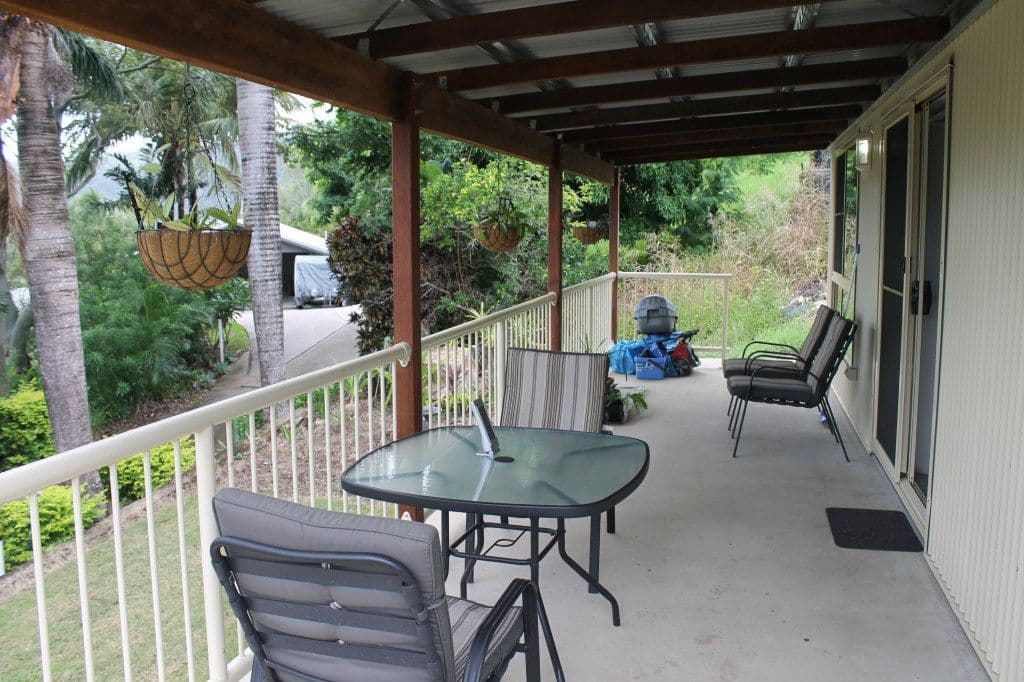 33 Manooka Drive, CANNONVALE QLD 4802, Cannonvale - Thumbnail 6