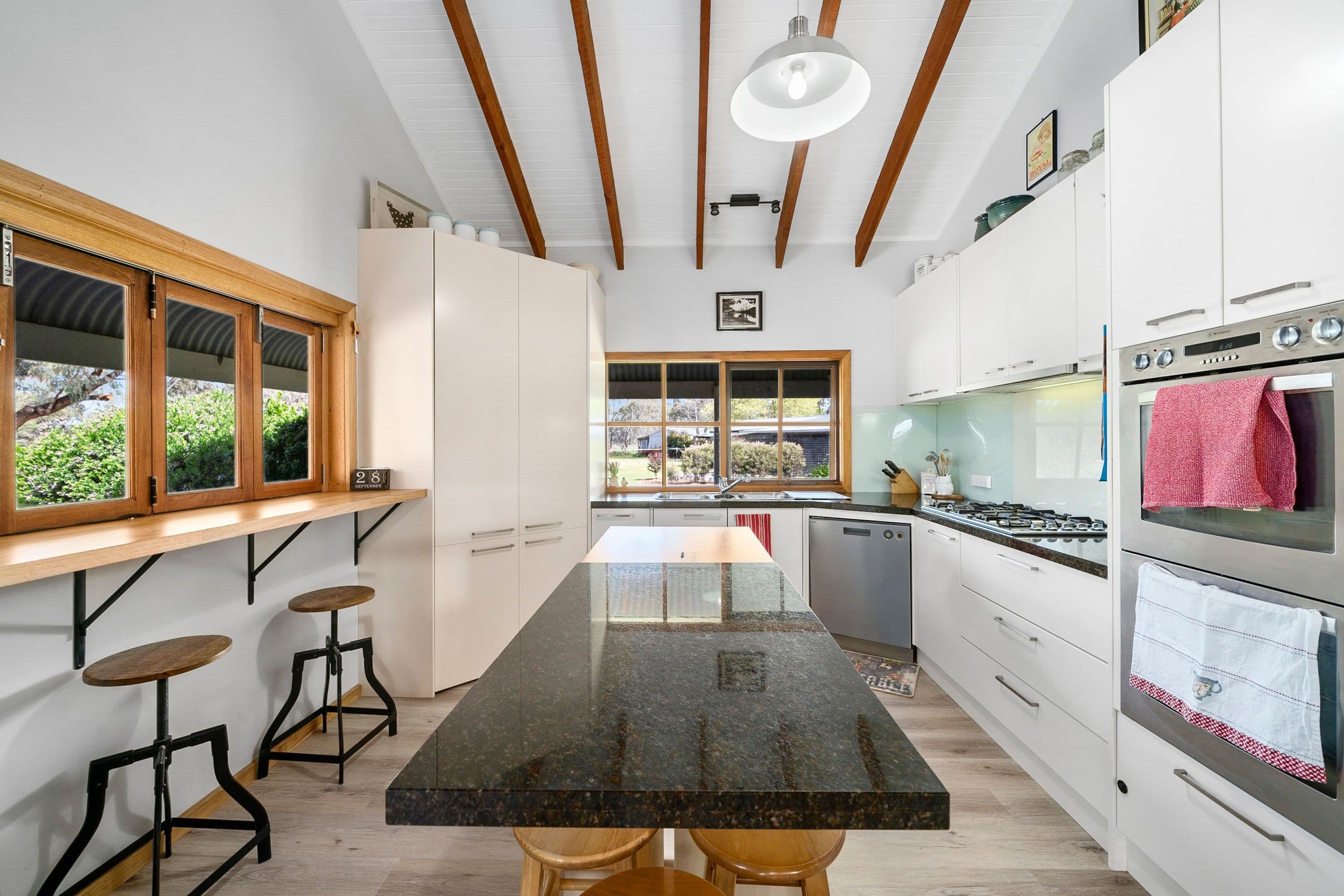 30 Murray Road, Benalla VIC 3672, Benalla - Thumbnail 6