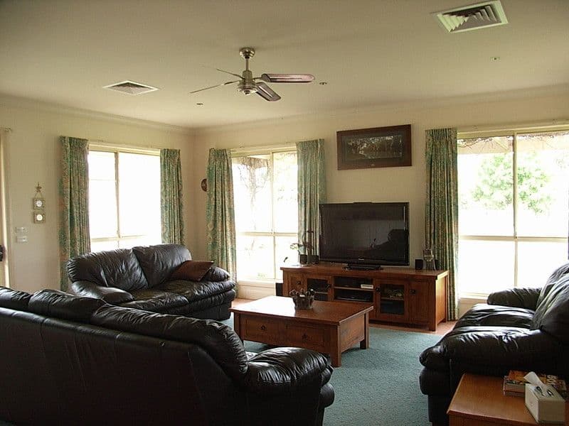 211 Kingston Road, Woodridge, QLD, 4114, Woodridge - Thumbnail 2