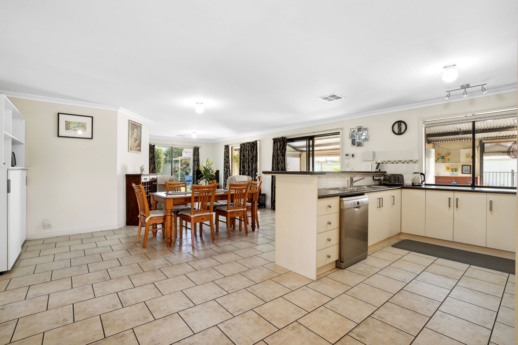 37 Strathmont Drive, Strathalbyn SA 5255, Strathalbyn - Thumbnail 5