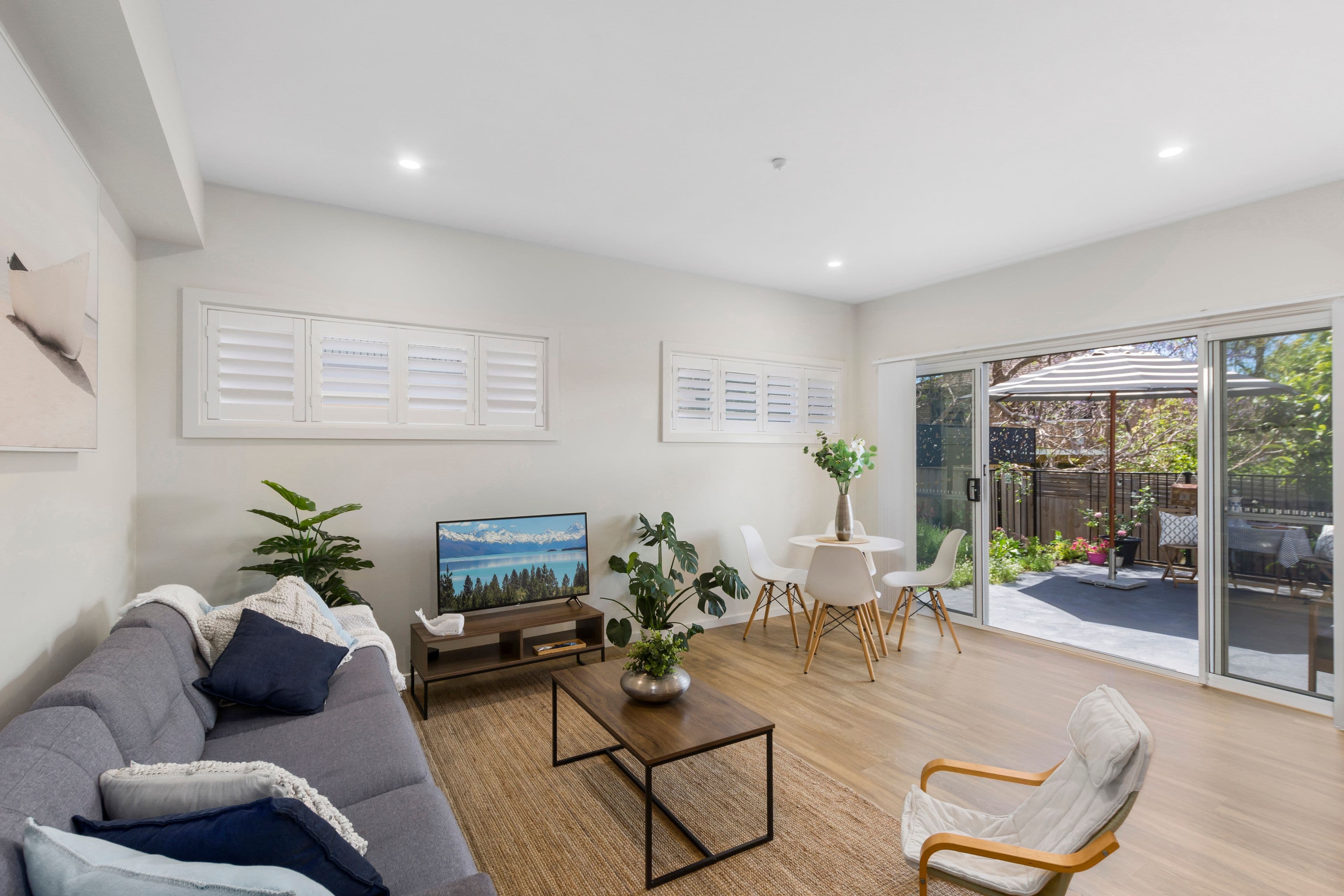 8 Thomas Street, Corrimal NSW 2518, Corrimal - Thumbnail 2