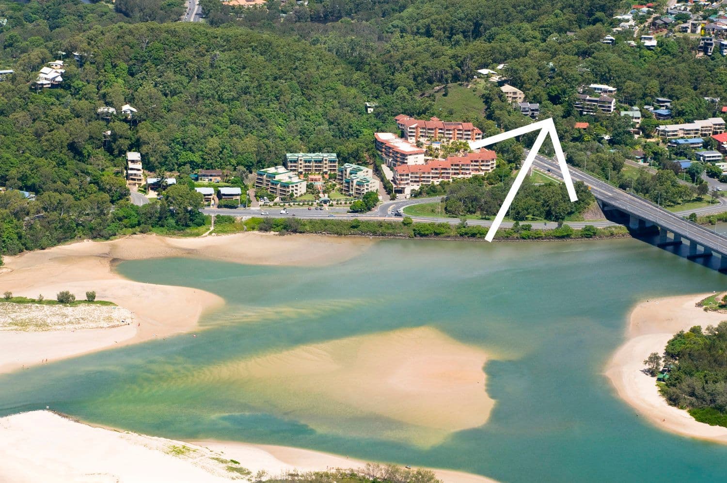10 Dandaloo Drive, CURRUMBIN QLD 4223, Currumbin - Thumbnail 2