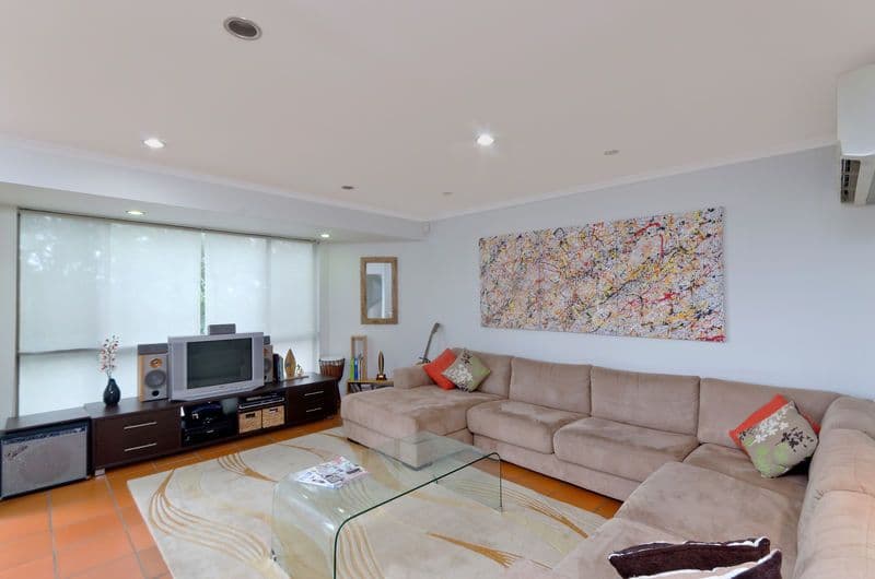 10 Dandaloo Drive, CURRUMBIN QLD 4223, Currumbin - Thumbnail 4