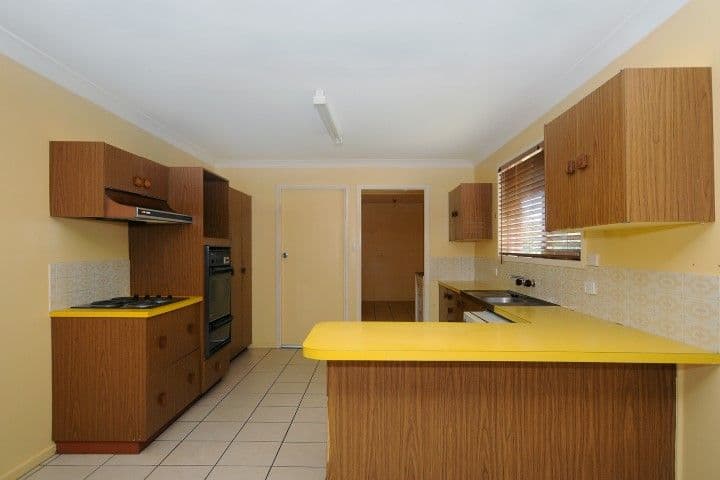 27 Hazel Street, CENTENARY HEIGHTS QLD 4350, Centenary Heights - Thumbnail 3